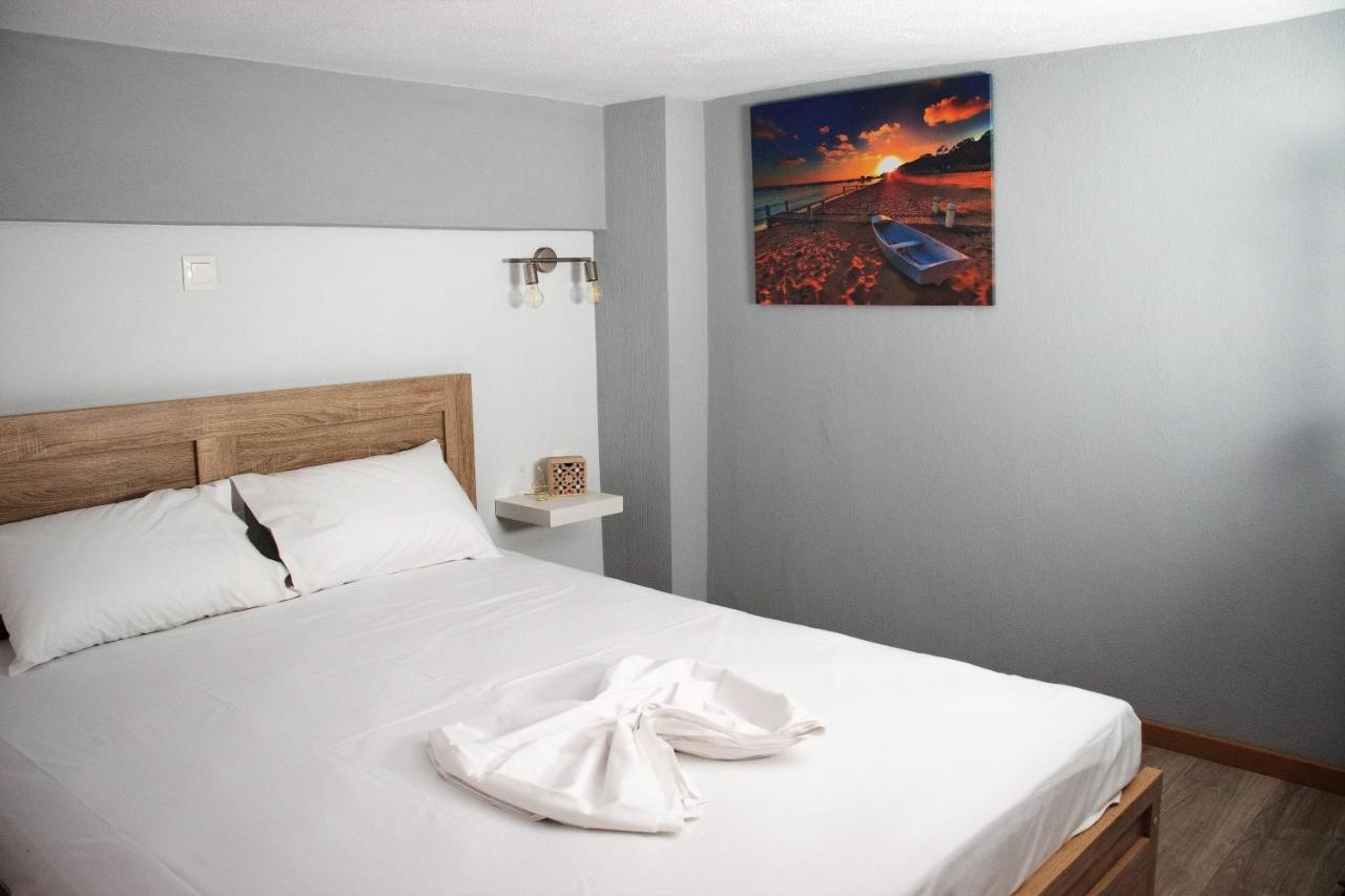 Filippou Luxury Apartments Флогіта Екстер'єр фото