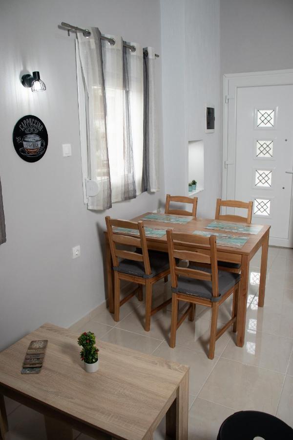 Filippou Luxury Apartments Флогіта Екстер'єр фото