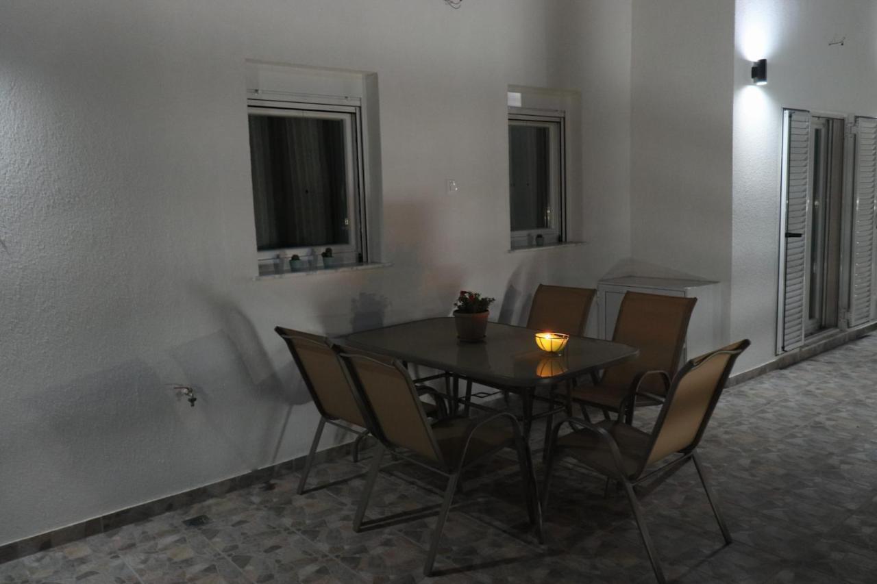 Filippou Luxury Apartments Флогіта Екстер'єр фото