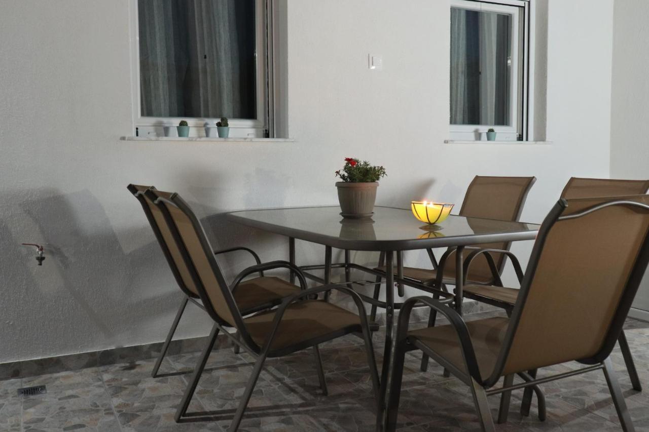 Filippou Luxury Apartments Флогіта Екстер'єр фото